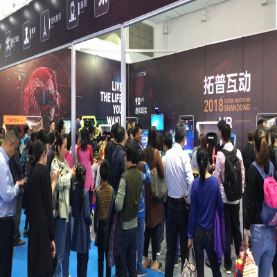 虛擬現(xiàn)實(shí)vr設(shè)備多少錢？vr體驗(yàn)館的vr游戲設(shè)備多少錢一臺？